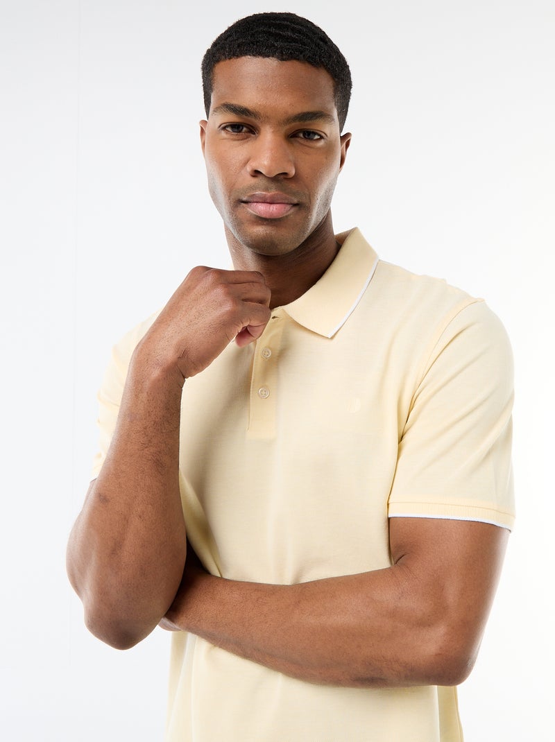 Polo avec broderie sur poitrine Jaune - Kiabi