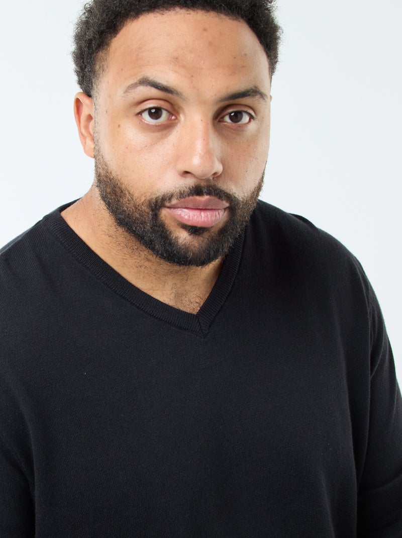 Pull col V en maille fine jauge Noir - Kiabi