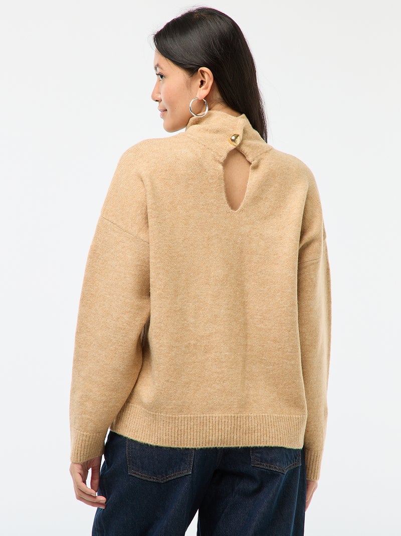 Pull doux avec fente bijou au dos Beige - Kiabi