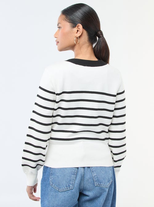 Pull effet gilet cache-coeur avec bouton doré - Kiabi