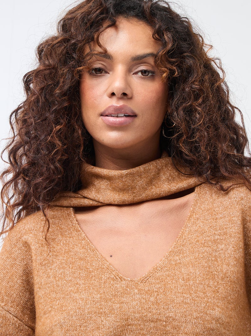 Pull en maille avec écharpe grosse jauge Marron - Kiabi