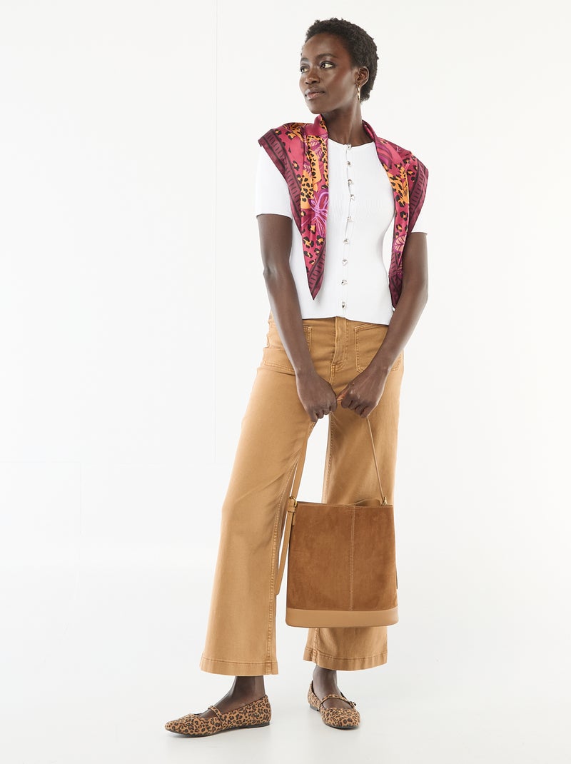 Pull manches courtes avec boutons fantaisie Blanc - Kiabi