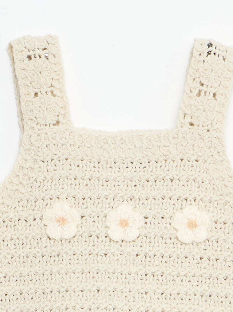 Pull sans manches en crochet avec détails 'fleurs' Beige - Kiabi