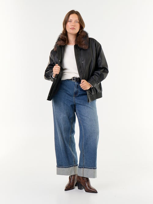 Pull uni avec col bateau et emmanchures basses - Kiabi Pull uni avec col bateau et emmanchures basses - Kiabi