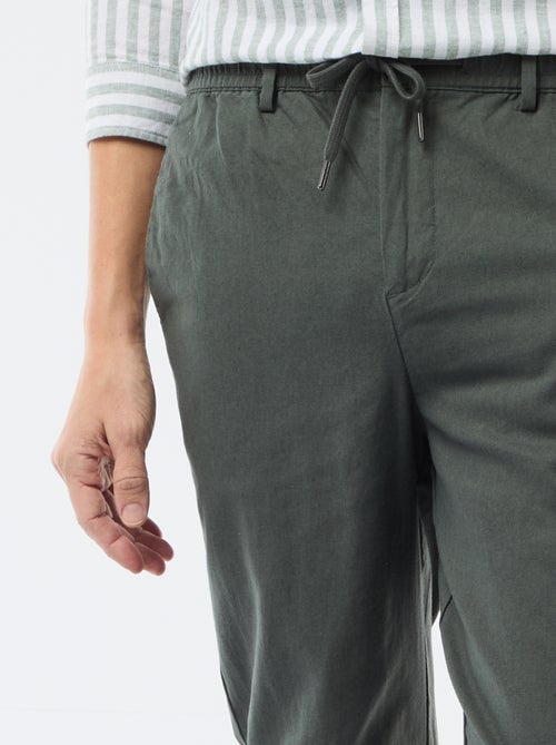Regular Chino-Hose aus Leinenmischgewebe - Kiabi Regular Chino-Hose aus Leinenmischgewebe - Kiabi