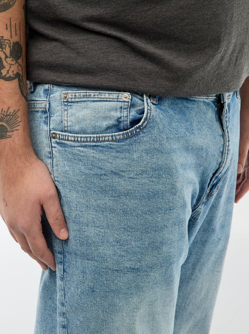 Regular-Fit Jeans mit geradem Schnitt und 5 Taschen - Kiabi