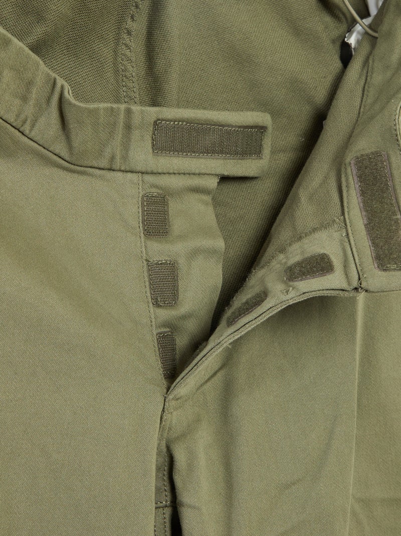 Regular Fit Trousers with Flap Pockets - Easy-Dressing Collection GREEN - Kiabi