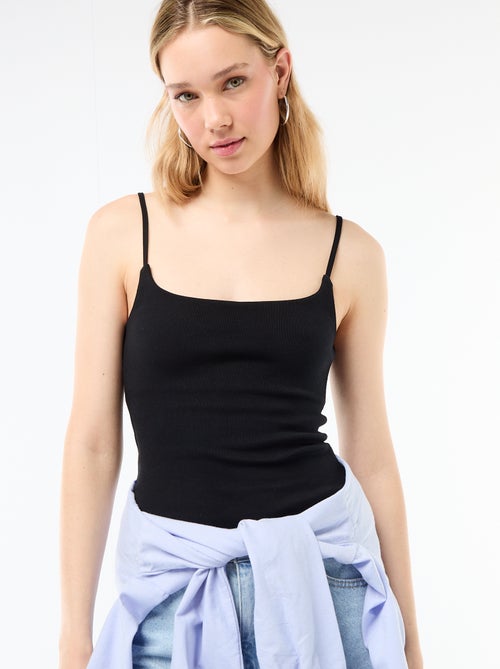 Ribbed camisole with thin straps - Kiabi Ribbed camisole with thin straps - Kiabi