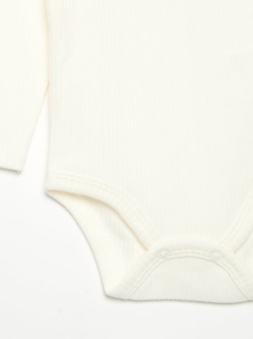 Ribbed Knit Bodysuit with Decorative Collar - Kiabi Ribbed Knit Bodysuit with Decorative Collar - Kiabi