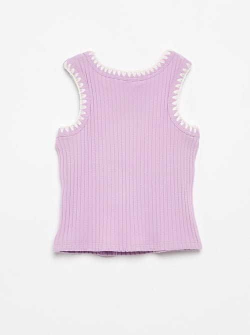 Ripp-Tanktop mit Stickereien an den Armausschnitten - Kiabi Ripp-Tanktop mit Stickereien an den Armausschnitten - Kiabi