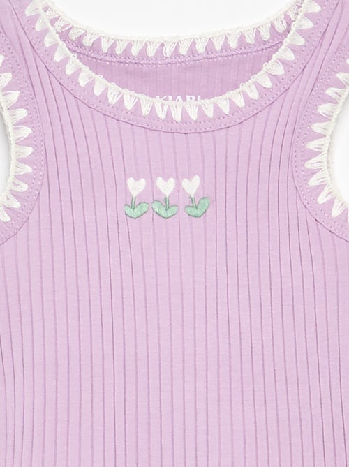 Ripp-Tanktop mit Stickereien an den Armausschnitten - Kiabi Ripp-Tanktop mit Stickereien an den Armausschnitten - Kiabi