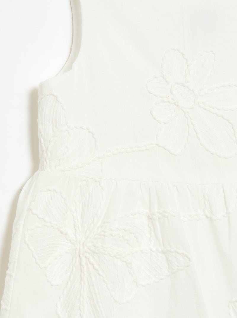 Robe avec broderies fleurs Blanc - Kiabi