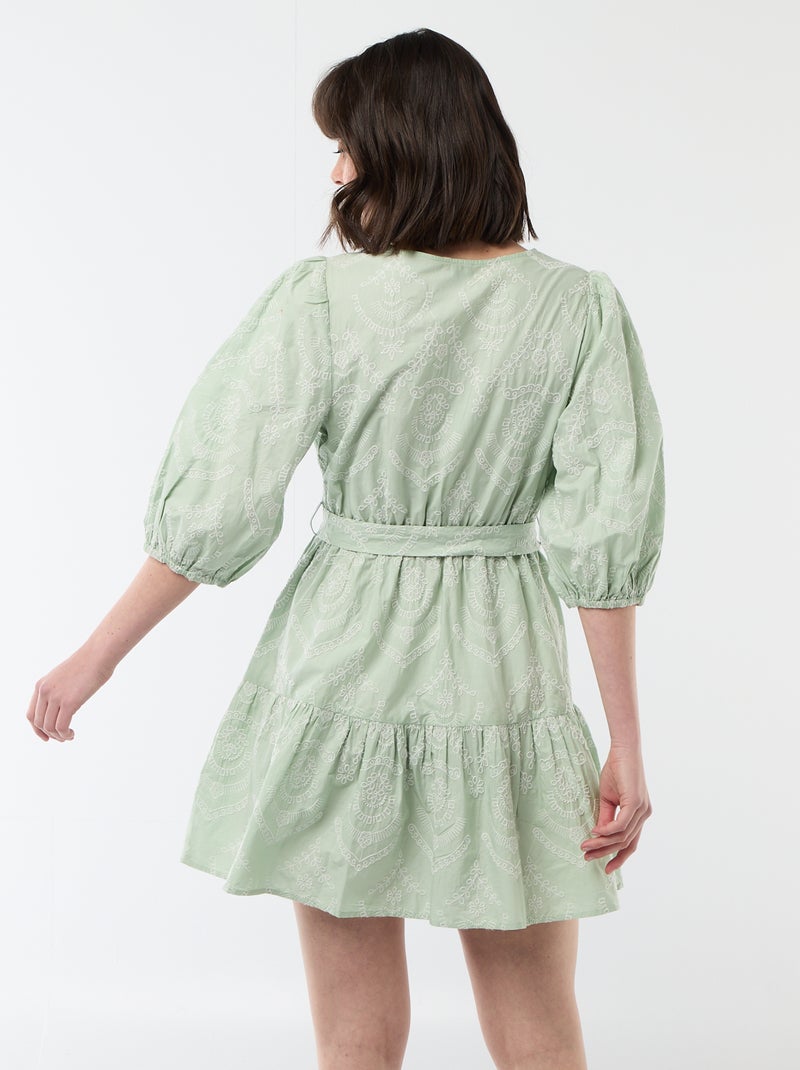 Robe courte à étage avec broderies anglaises Vert - Kiabi