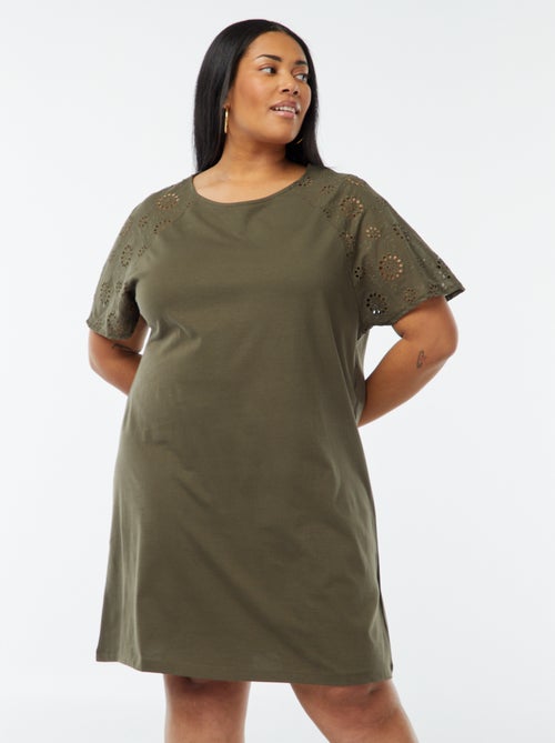 Robe en coton avec broderies - Kiabi