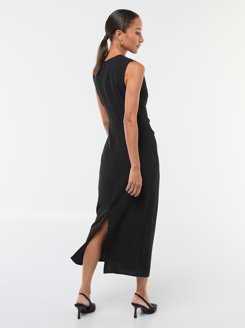 Robe longue à la coupe drapée avec bijou fantaisie à la taille Noir - Kiabi