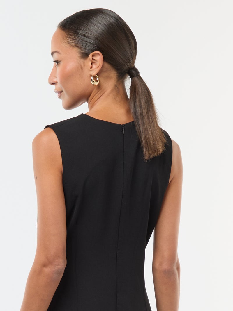 Robe longue à la coupe drapée avec bijou fantaisie à la taille Noir - Kiabi