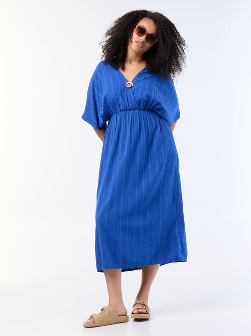 Robe longue col croisé avec bijou fantaisie - Kiabi