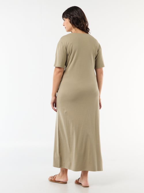 Robe longue plissé avec bijou doré - Kiabi