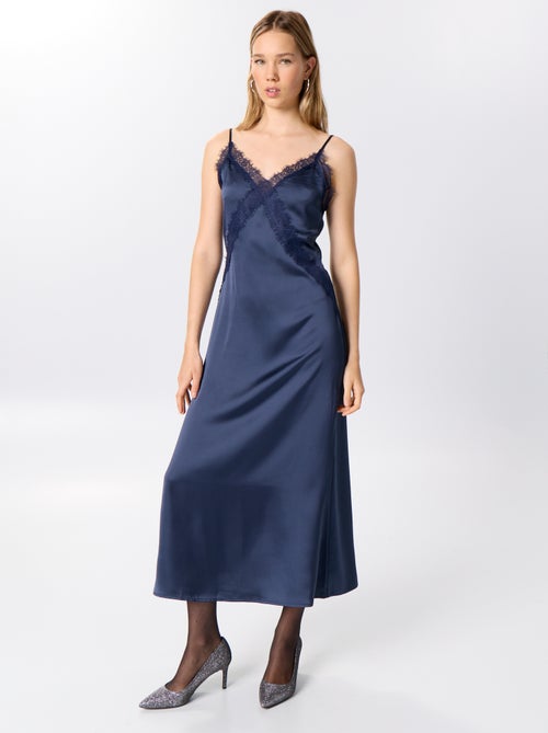 Robe longue satinée + dentelle - Kiabi