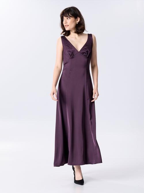 Robe longue satinée et drapée - Kiabi