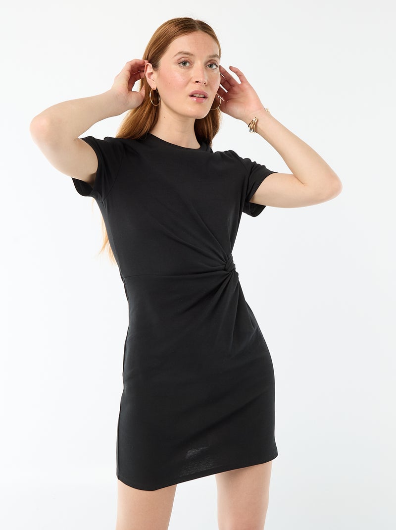 Robe t-shirt courte avec nœud fantaisie Noir - Kiabi