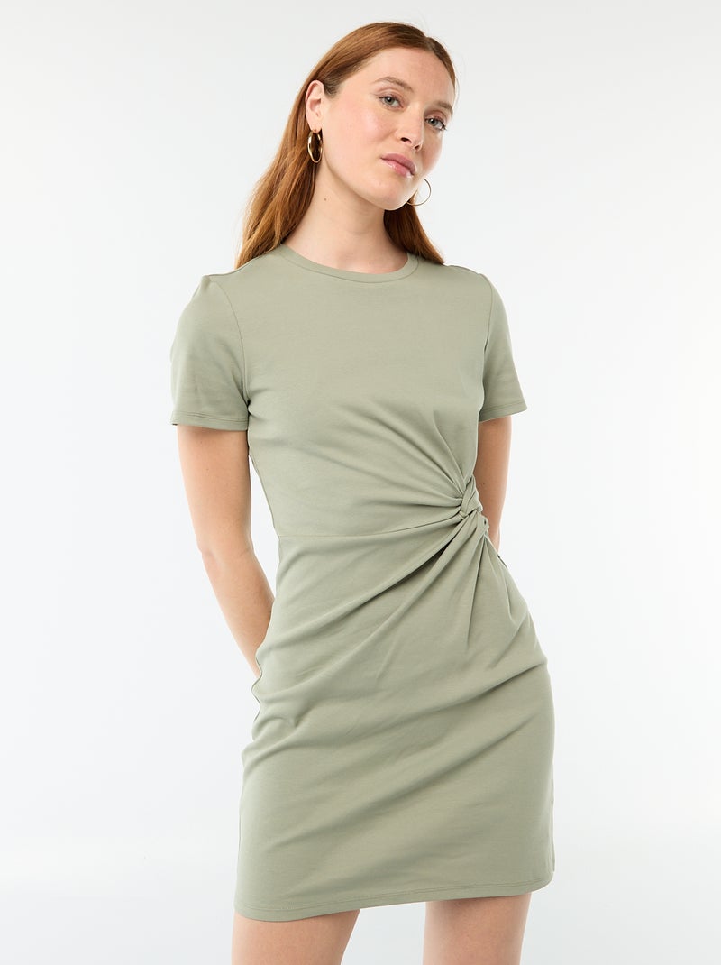 Robe t-shirt courte avec nœud fantaisie Vert - Kiabi