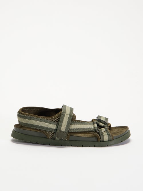 Sandalen mit doppelten Riemen und Klettverschluss - Kiabi Sandalen mit doppelten Riemen und Klettverschluss - Kiabi