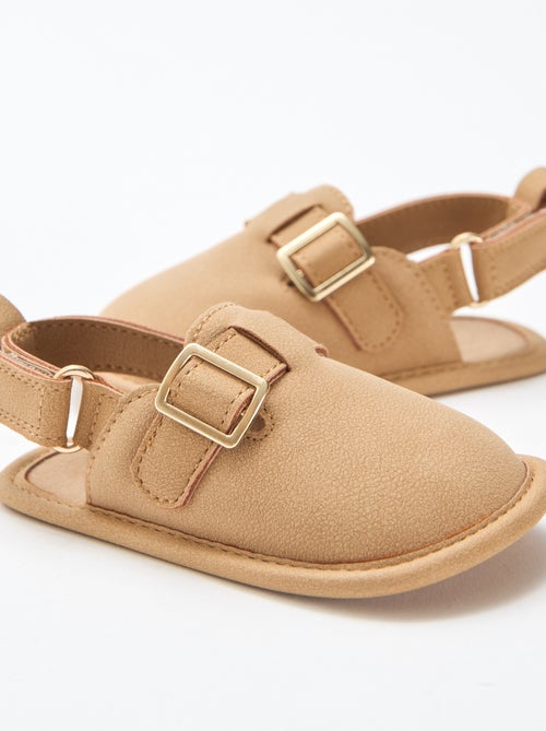 Sandales en suédine uni - Kiabi