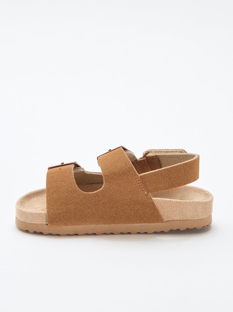 Sandales plates en suédine Marron - Kiabi