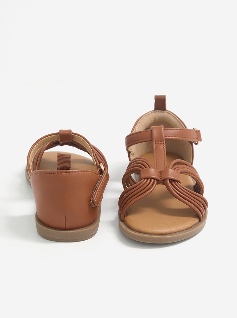 Sandali con strappi Marrone - Kiabi