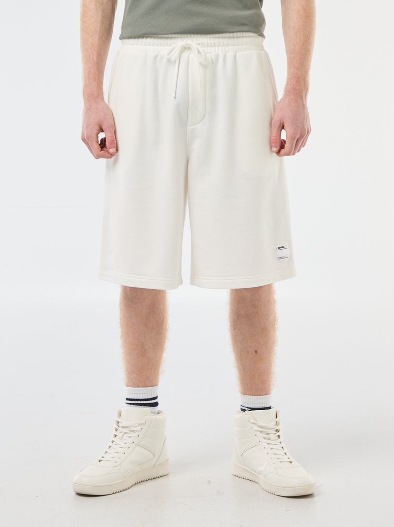 Short avec patch en coton uni Blanc - Kiabi