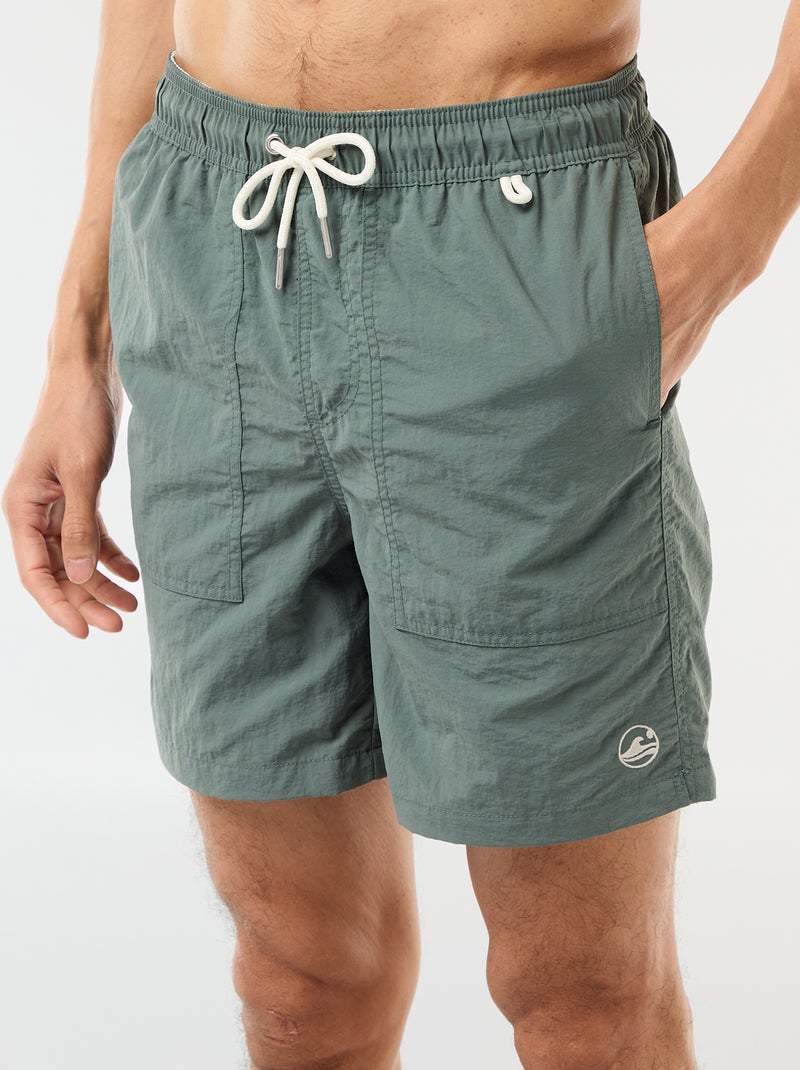 Short de bain avec grandes poches Vert - Kiabi