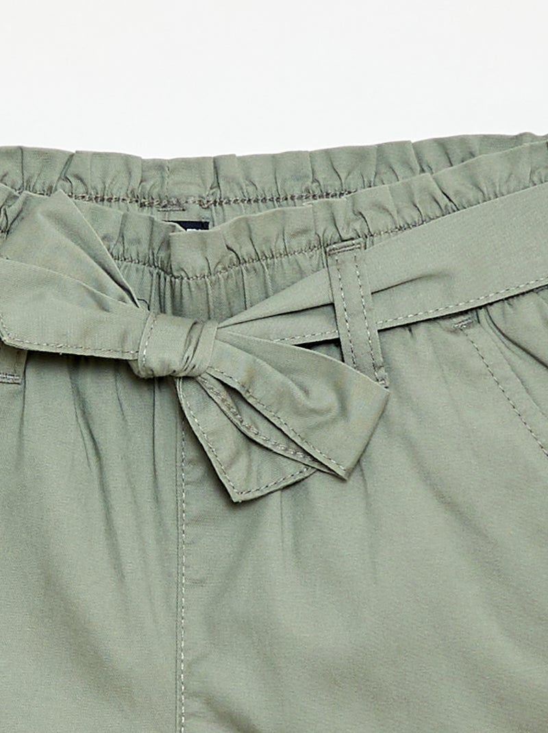 Short mit Bindegürtel Grün - Kiabi