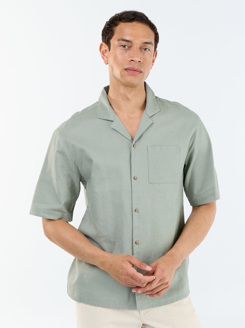 Short-sleeved blended linen shirt with chest pocket - Kiabi Short-sleeved blended linen shirt with chest pocket - Kiabi