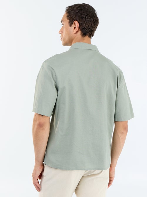 Short-sleeved blended linen shirt with chest pocket - Kiabi Short-sleeved blended linen shirt with chest pocket - Kiabi