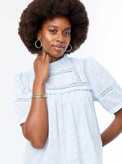 Short-sleeved blouse with embroidery - Kiabi