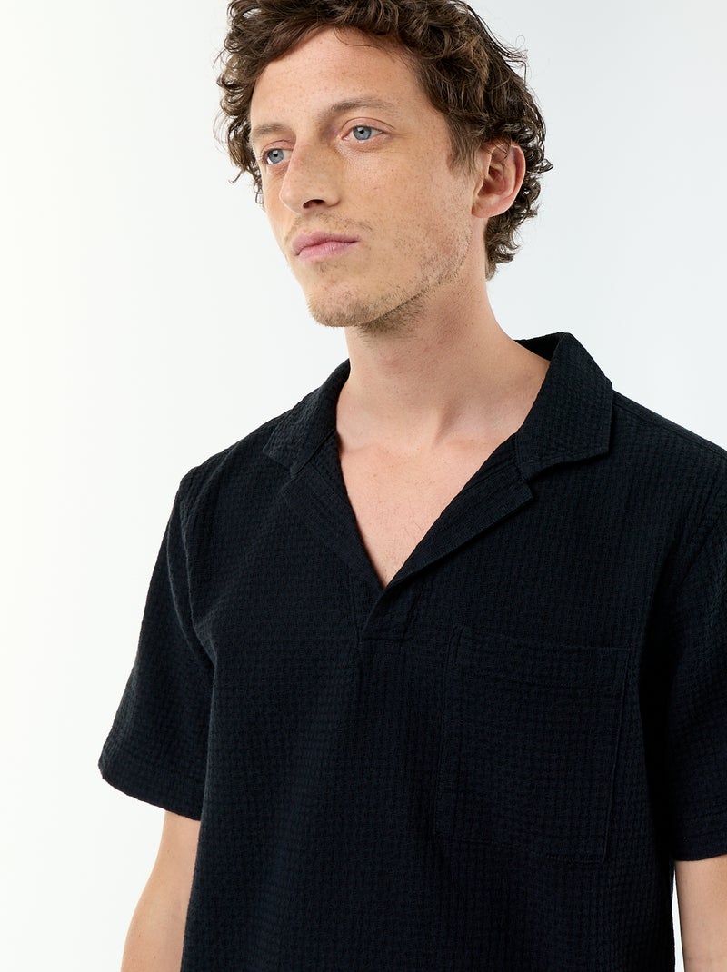 Short-sleeved shirt in fancy knit Black - Kiabi