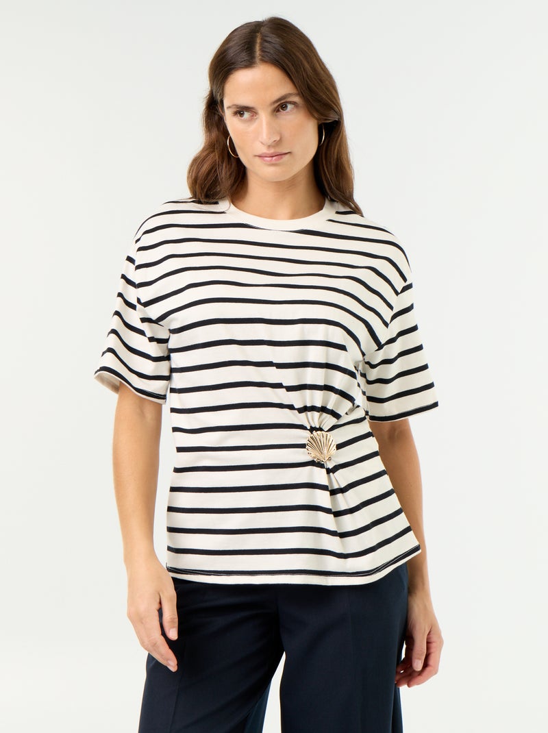 Short-sleeved T-shirt with shell charm White - Kiabi