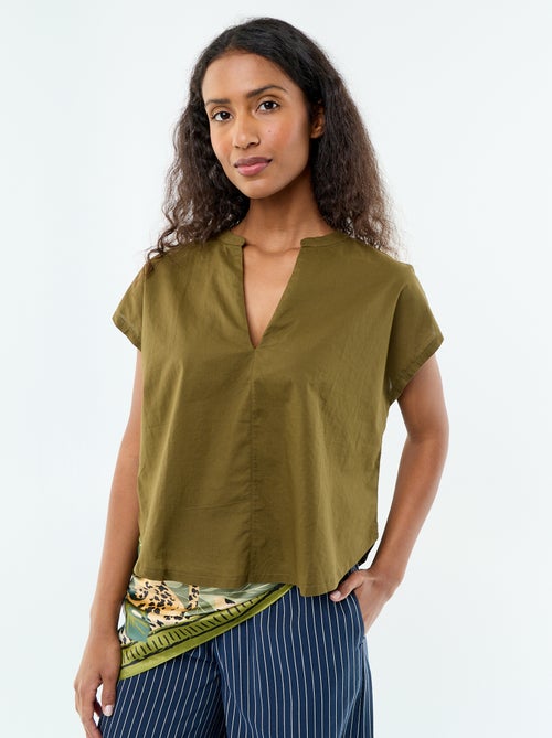 Short-sleeved V-neck blouse - Kiabi