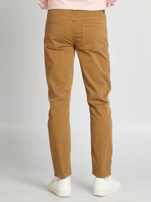 Slim-Chino mit 5 Taschen - L32 - Kiabi Slim-Chino mit 5 Taschen - L32 - Kiabi