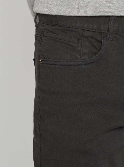 Slim-Fit Chino mit 5 Taschen - L32 - Kiabi