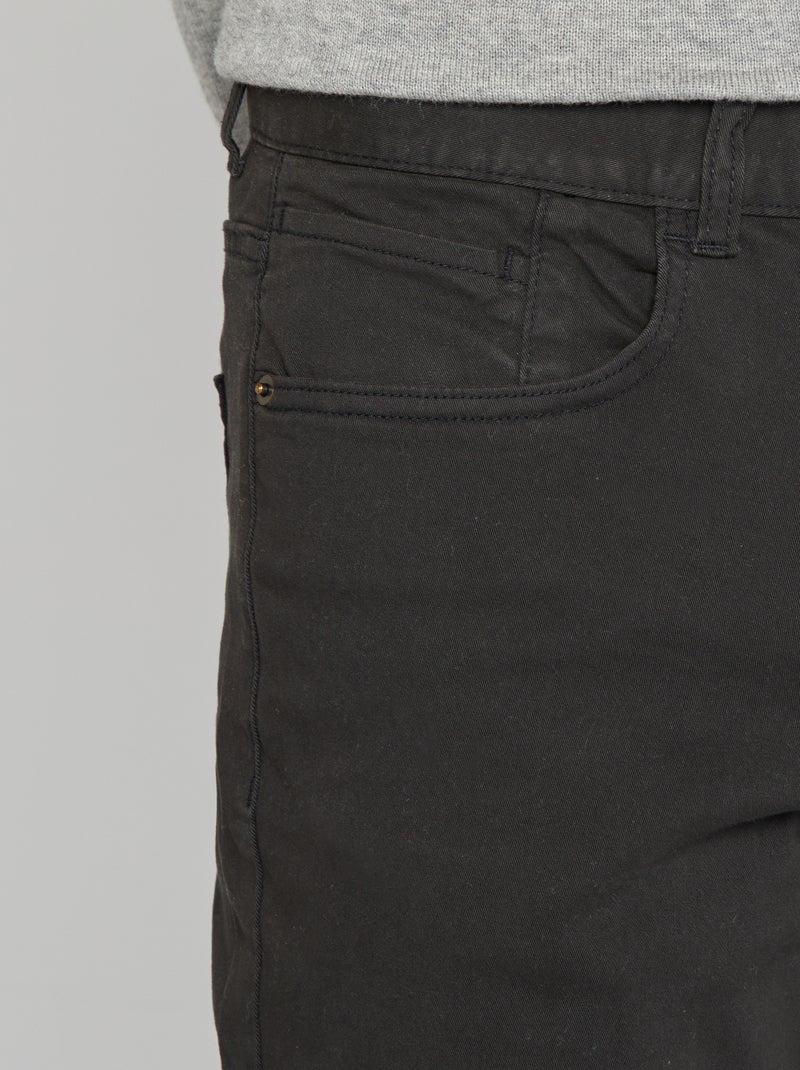 Slim-Fit Chino mit 5 Taschen - L32 Schwarz - Kiabi