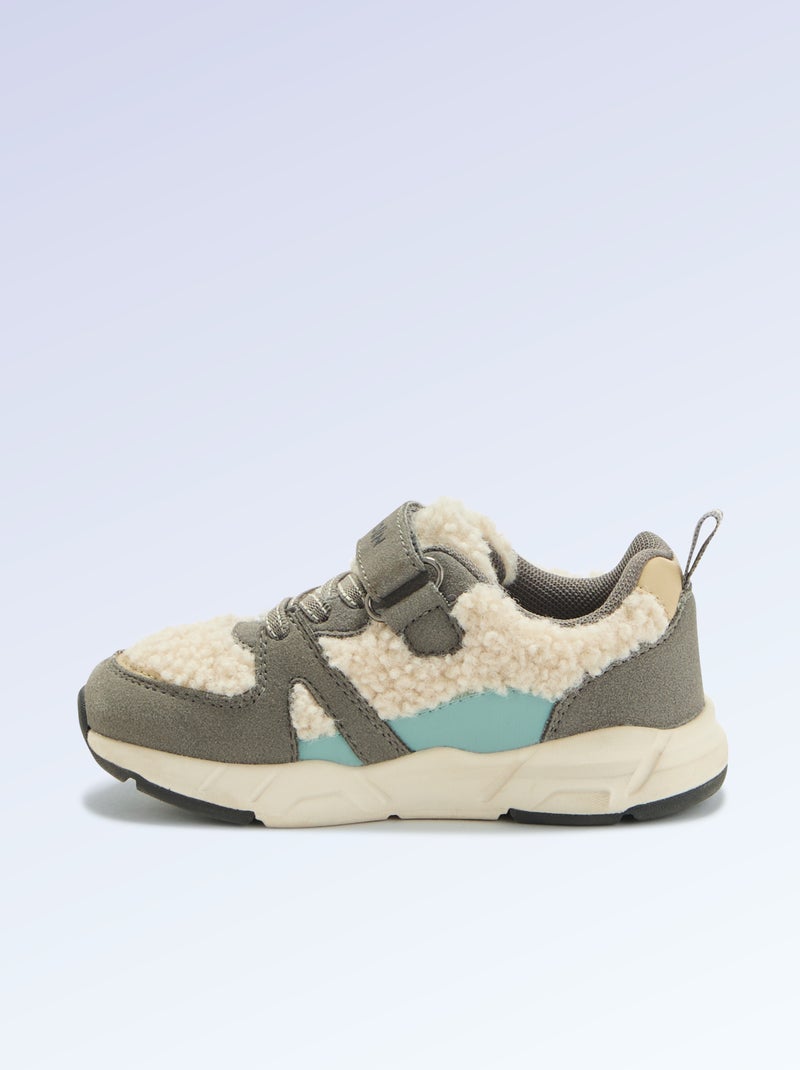 Sneakers basse in simil camoscio e con effetto montone Grigio - Kiabi