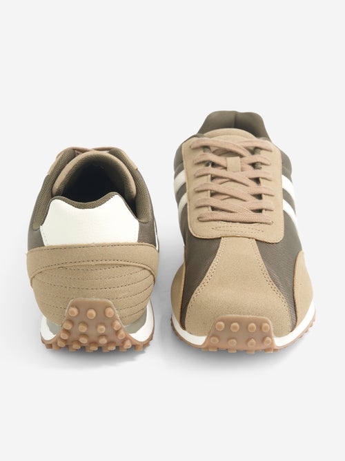 Sneakers bicolore con lacci - Kiabi