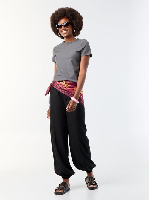 Solid Balloon Fit Pants with 2 Pockets - Kiabi Solid Balloon Fit Pants with 2 Pockets - Kiabi