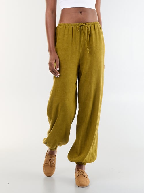 Solid Balloon Fit Pants with 2 Pockets - Kiabi Solid Balloon Fit Pants with 2 Pockets - Kiabi