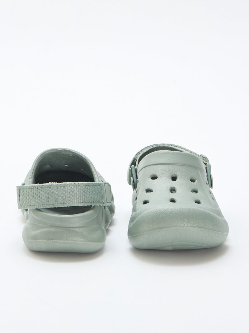 Solid Beach Closed-Toe Mules Green - Kiabi