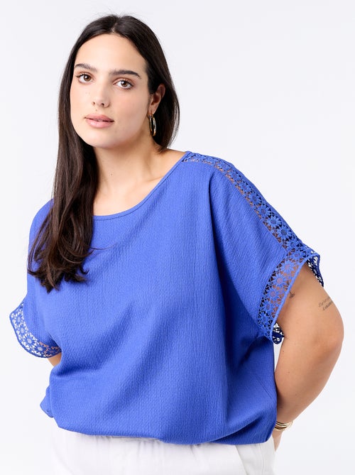 Solid T-shirt with Embroidered & Macramé Sleeves - Kiabi