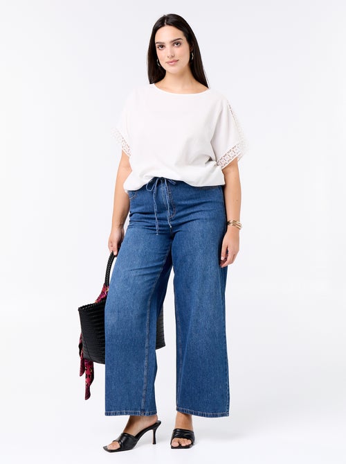Solid T-shirt with Embroidered & Macramé Sleeves - Kiabi
