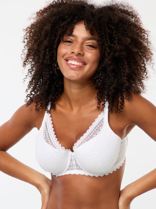 Soutien-gorge corbeille emboîtant en dentelle - Kiabi